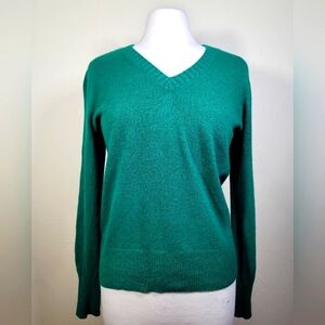 J.Crew green wool/cashmere mix V neck sweater size Medium